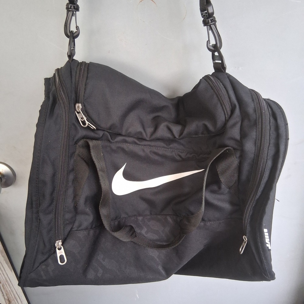 Nike Brasilia Black Camo Training Duffel Bag Medium Gym Sport Travel Bag
